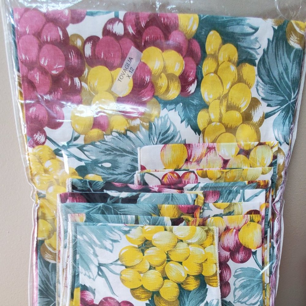 Grape Harvest Pattern Tablecloth 93 x 54 And 12 Napkins Made In Italy